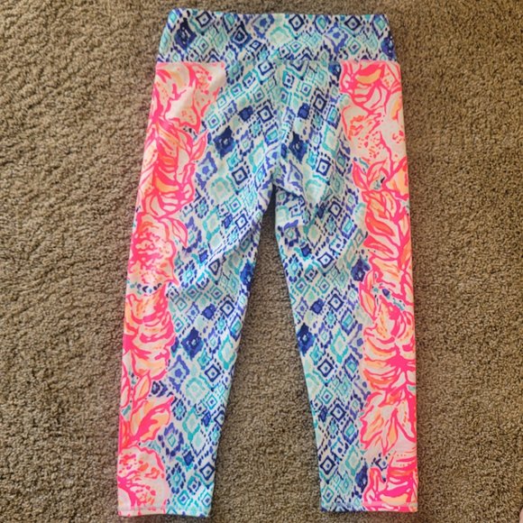 Lilly Pulitzer Luxletic Capri Leggings Weekender Crop M - Kaleidoscope Jungle - Picture 2 of 4